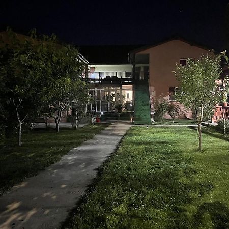Vila Baciu Hotell Tuzla Exteriör bild